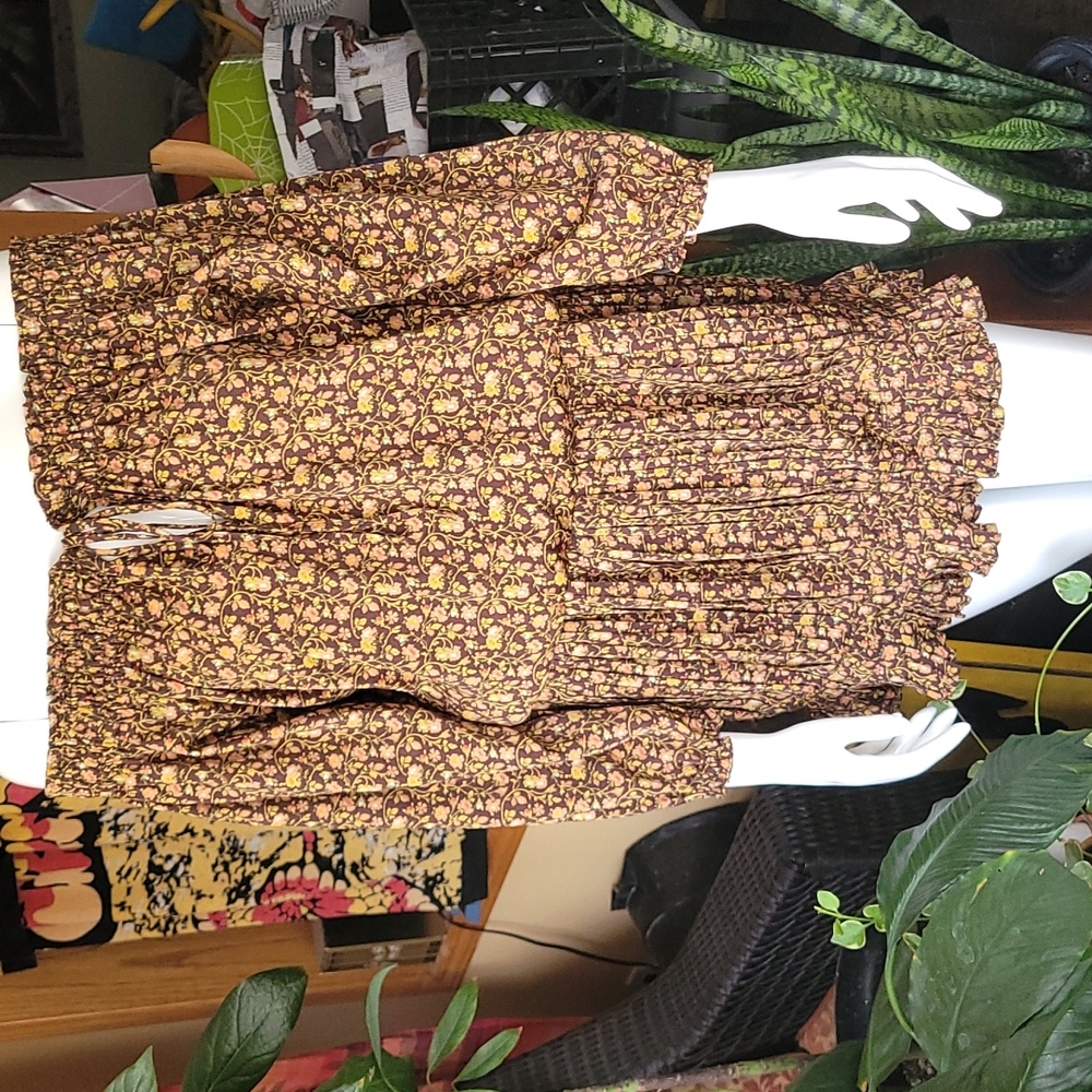 Vintage Victoria's Secret size XS brown floral print pleated dress